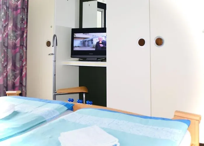 펜션 Mester Mit Schwimmbad Sauna 바트하르추부르크